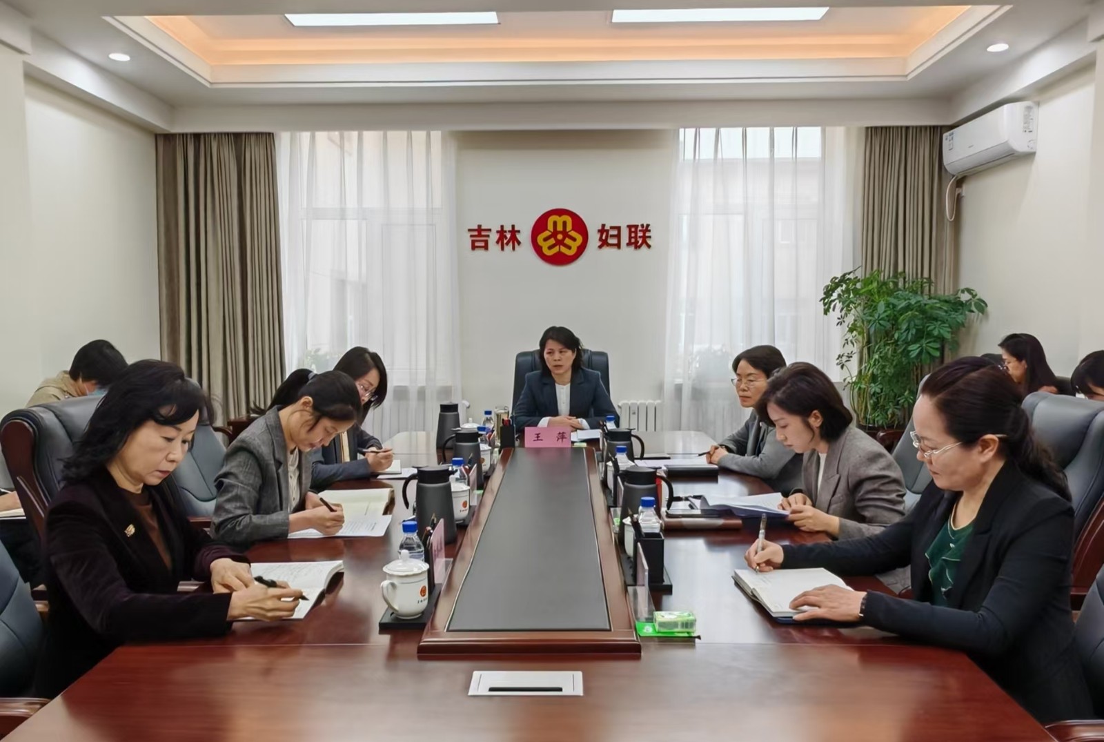 访妇情  听民意  办实事 省妇联开展“四下基层”调研